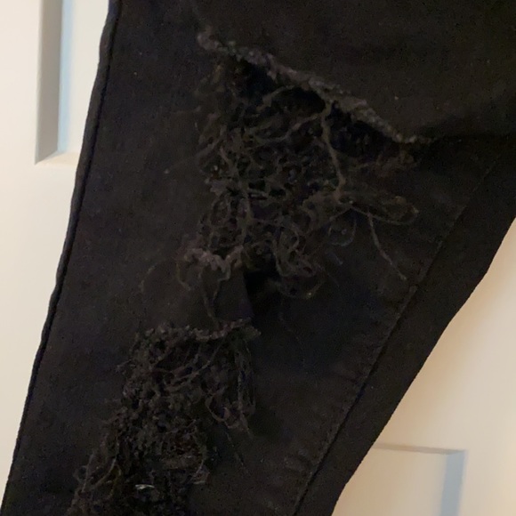 Black distressed denim jeans - Picture 2 of 6